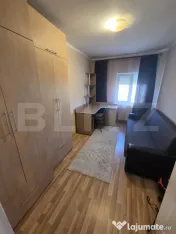 Apartament de închiriat cu 3 camere, cartier Brădet 