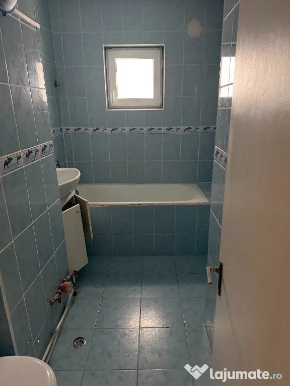 Apartament 4 camere spatios
