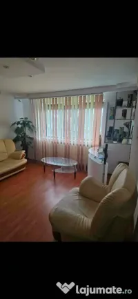 Vand apartement 3 camere in zona micro lll judetul Buzău