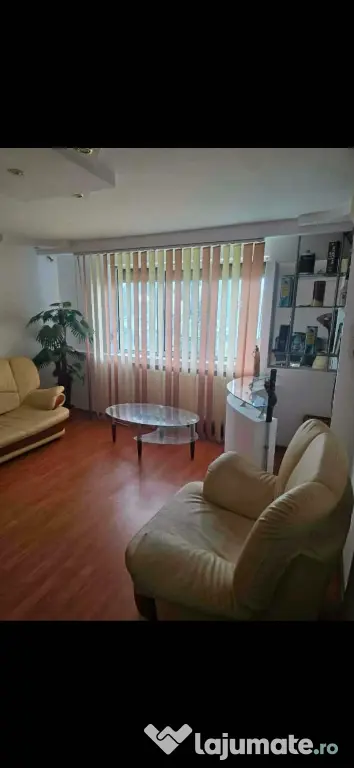 Vand apartement 3 camere in zona micro lll judetul Buzău