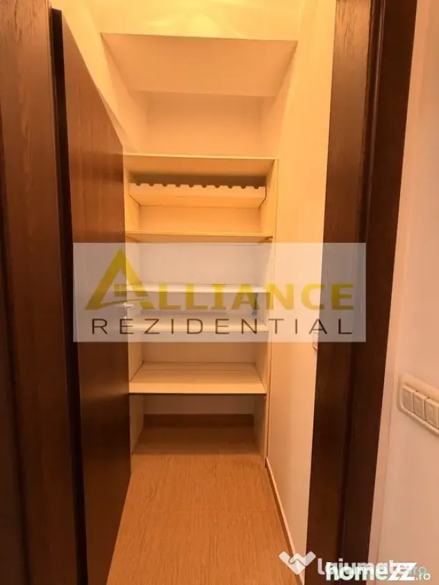 Apartament 3 camere, 2 bai de vanzare