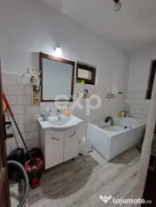 Casă cu piscină de vânzare – Răzvad, Dâmbovița