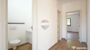 Casă nouă în Tărlungeni, curte însorită și vedere ... 