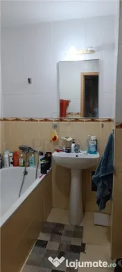 ARADULUI - LIFT - 4 CAMERE - 2 BAI - DECOMANDAT - CENTRALA - 