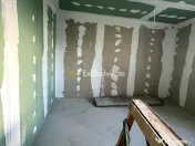 Casa la gri, 7 camere, 2 bai