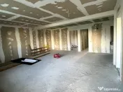 Casa la gri, 7 camere, 2 bai