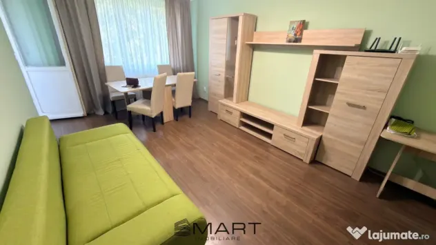 Apartament 3 camere decomandate zona Strand