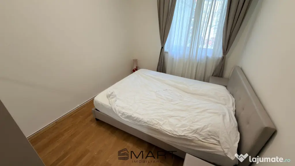 Apartament 3 camere decomandate zona Strand