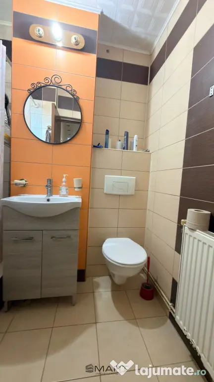 Apartament 3 camere decomandate zona Strand