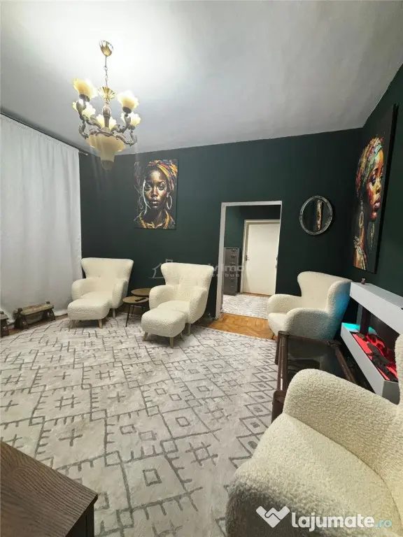 Vila interbelica, elegant renovata (2024), Garaj propriu, Mo