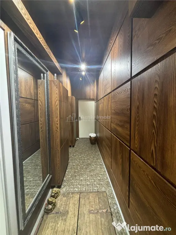 Vila interbelica, elegant renovata (2024), Garaj propriu, Mo
