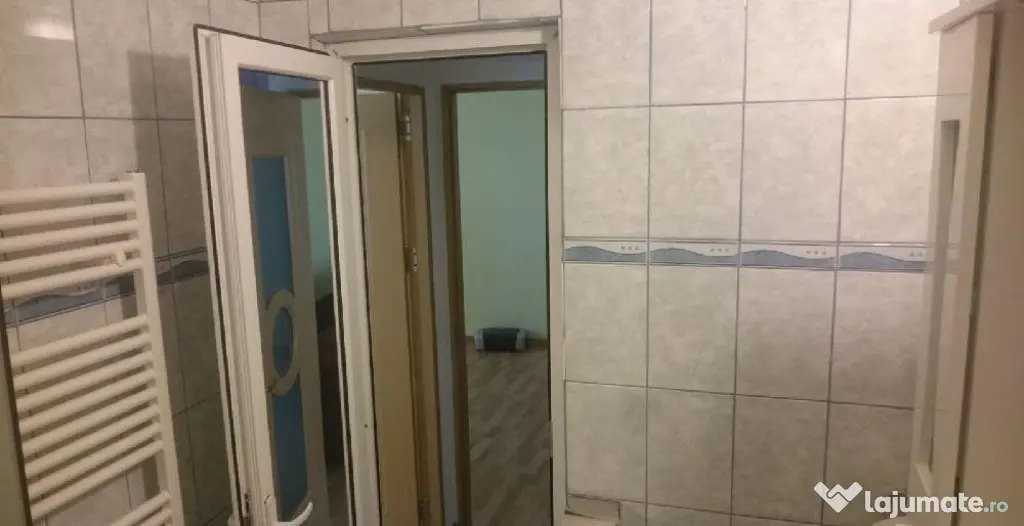 Apartament 2 camere confort 1 zona Garii, etaj 4 cu pod.