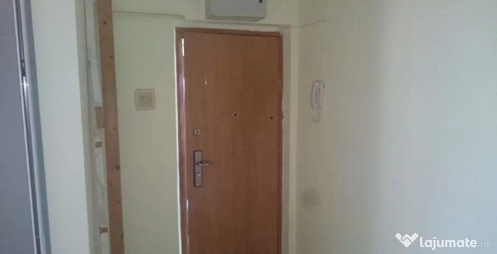 Apartament 2 camere confort 1 zona Garii, etaj 4 cu pod.