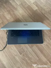 Laptop HP Slim Display 17,3 Led,5gb ram m. 