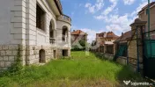 Casă cu arhitectură deosebită, 842 mp și teren de 1.048 