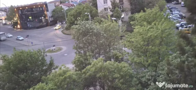 Vand Garsoniera Brazda lui Novac