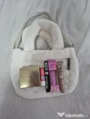 set geanta Sephora și machiaje 