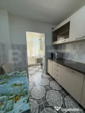 Apartament de vanzare, 2 camere decomandate, etaj 1, loc de 