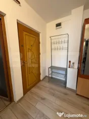 Apartament de vanzare, 2 camere decomandate, etaj 1, loc de 