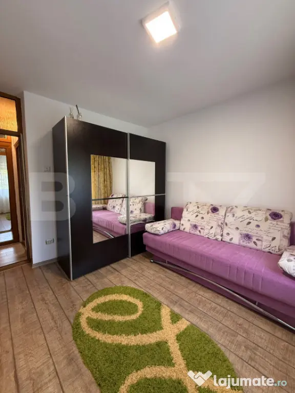 Apartament de vanzare, 2 camere decomandate, etaj 1, loc de
