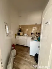 Casa cu destinație comercială, 160 mp, parcare privata, zo 