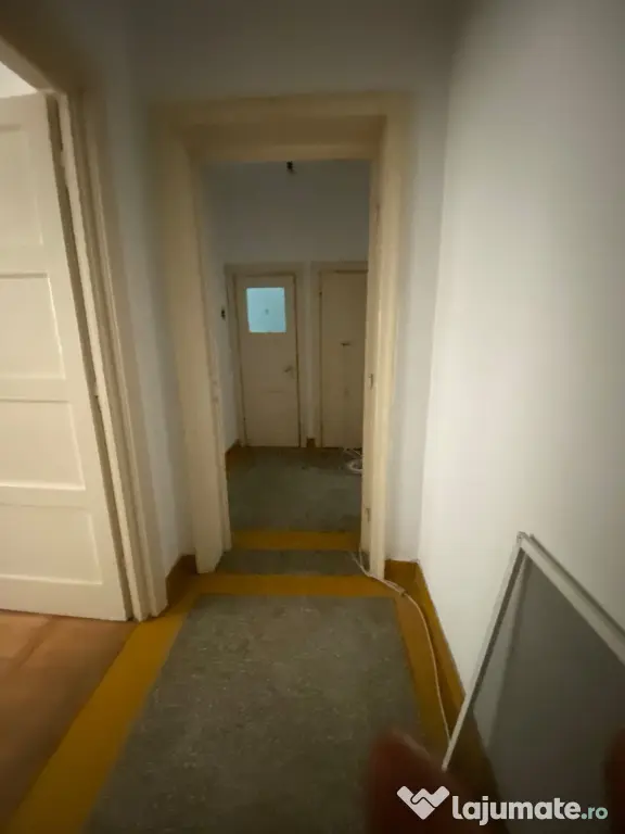 Apartament Onesti 2 camere decomandat zona Quartal