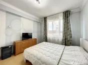 2-Room Apartment, Mid-Level Floor, Balcony, P-ta Mihai Vitea 