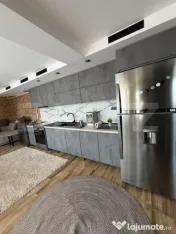 Casă cu etaj , complet renovată, mobilată și utilată ??