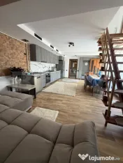 Casă cu etaj , complet renovată, mobilată și utilată ??