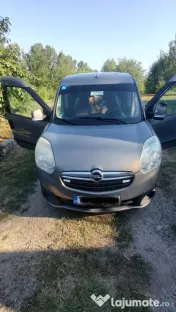 Vând Opel combo 