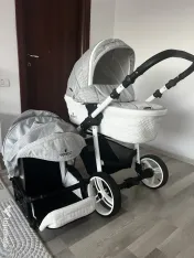 Carucior bebe 2 în 1 Venicci