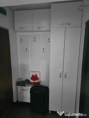 - Apartament 3 camere decomandat, zona Garii. 