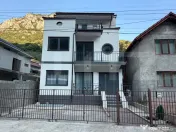 Vila de vacanta , Baile Herculane
