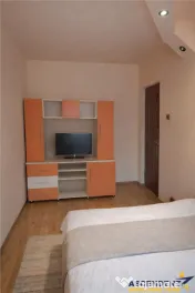 Decomandat, etaj2, Electroprecizia, Sacele, Brasov 