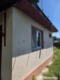 Casa + teren de vanzare 