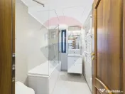 Apartament cu 2 camere ultrafinisat, de inchiriat - Zona ...