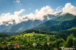 Aleasa Pensiune, pe 1.400 mp teren, in curcubeu montan, Bran