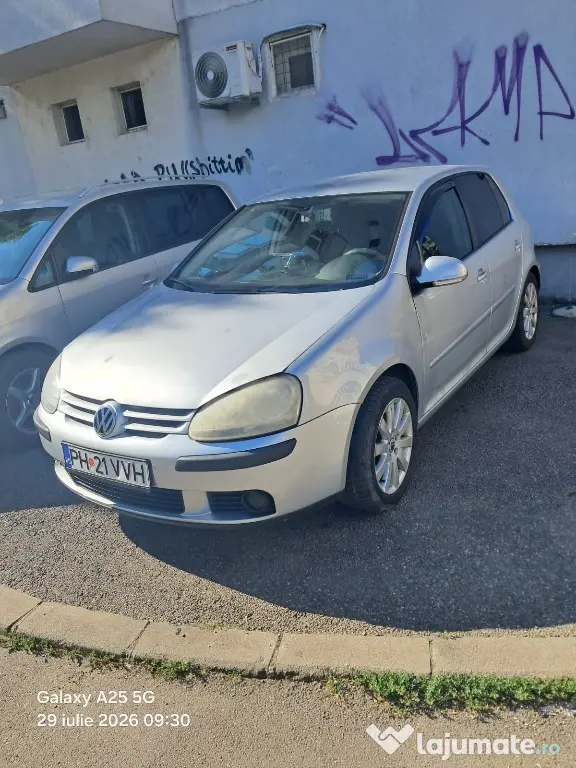 Vând Volkswagen Golf 5, an 2004
