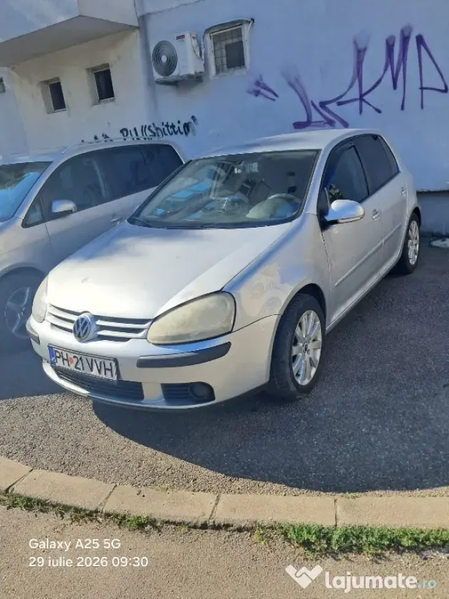 Vând Volkswagen Golf 5, an 2004