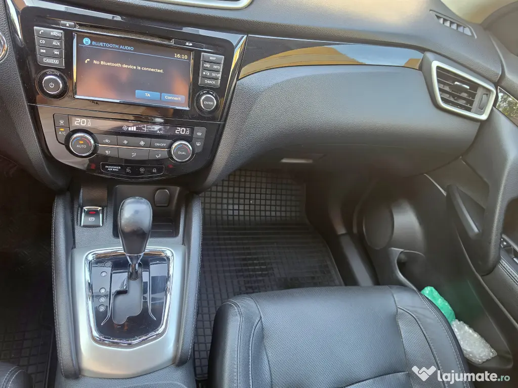 Vând Nissan Qashqai J11 1.6 DCI X-Tronic TEKNA
