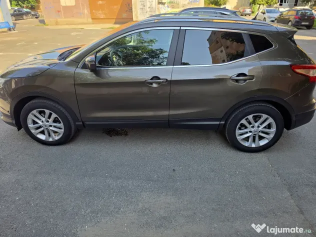 Vând Nissan Qashqai J11 1.6 DCI X-Tronic TEKNA