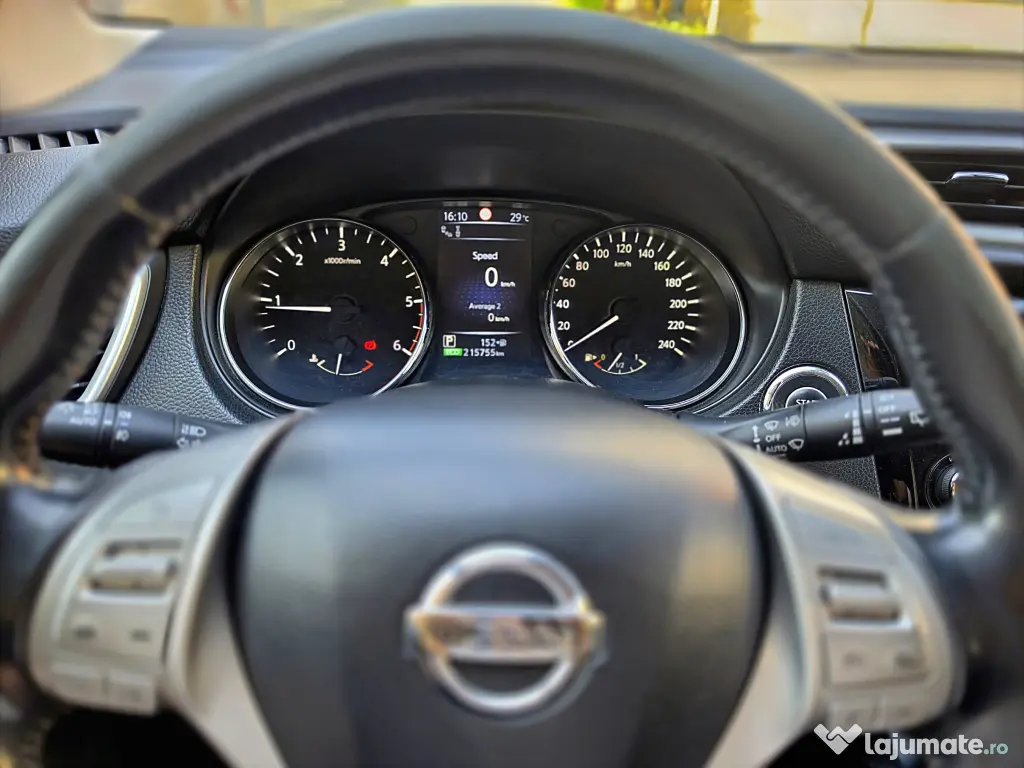 Vând Nissan Qashqai J11 1.6 DCI X-Tronic TEKNA