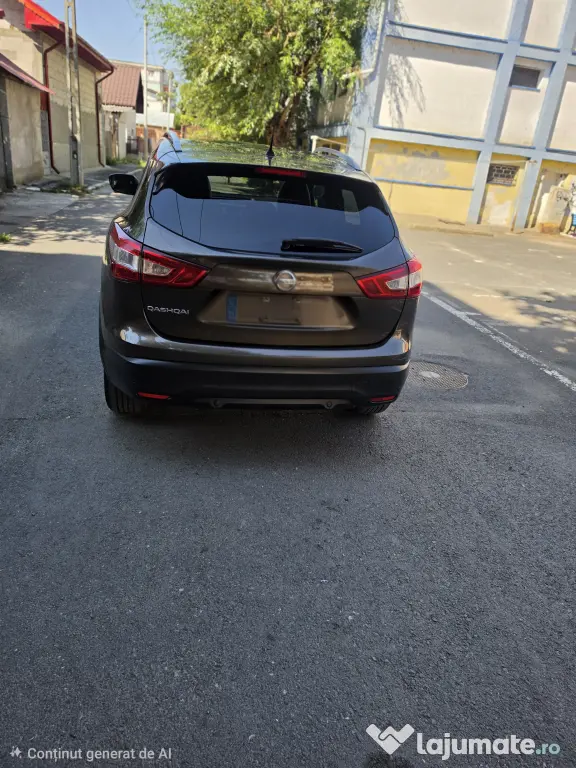 Vând Nissan Qashqai J11 1.6 DCI X-Tronic TEKNA