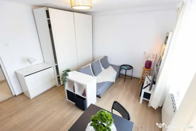 Apartament 2 camere 40,5 mp +logie 1,5mp zona Manastur