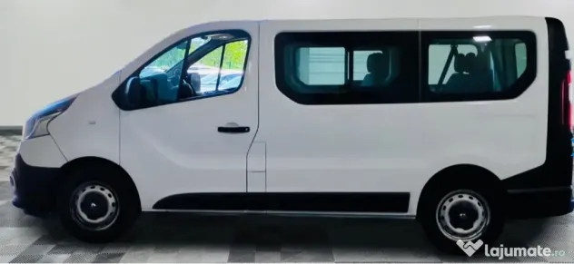 Renault Trafic 9 locuri
