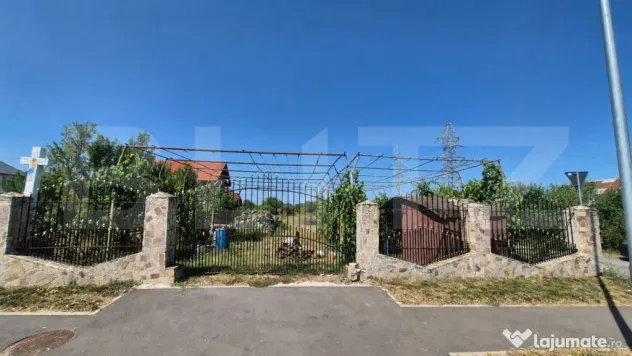 Teren extravilan de vanzare, 2000 mp, zona Careiului - Satu Mare (Satu-Mare)