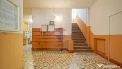 Garsonieră complet renovată de vânzare – Str. Soarel...