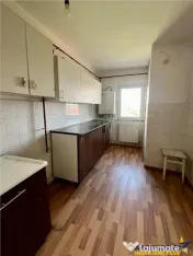 Apartament cu trei camere de renovat in Feldioara, Brasov 