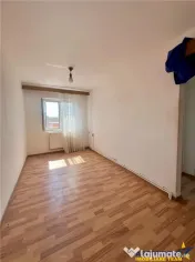 Apartament cu trei camere de renovat in Feldioara, Brasov 