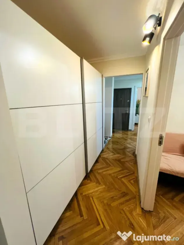 Apartament 3 camere de vanzare, zona Sovata